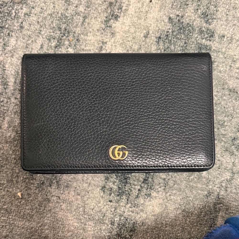 Gucci GG Marmont Black Leather Chain Wallet - Picture 2 of 5